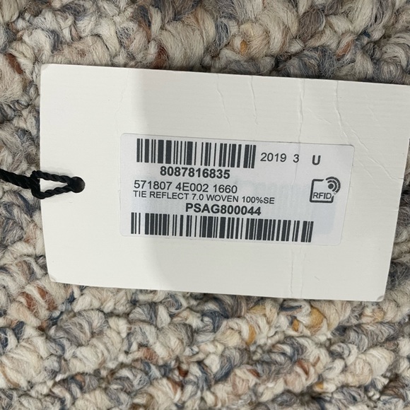 Brand New Gucci Tie - Picture 2 of 4